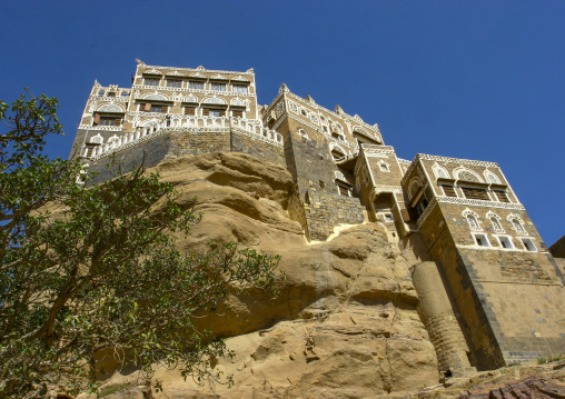 Dar al Hajjar or Rock Palace summer residence of the Imam Yahya, Wadi Dhar, Dar al-Hajar, Yemen