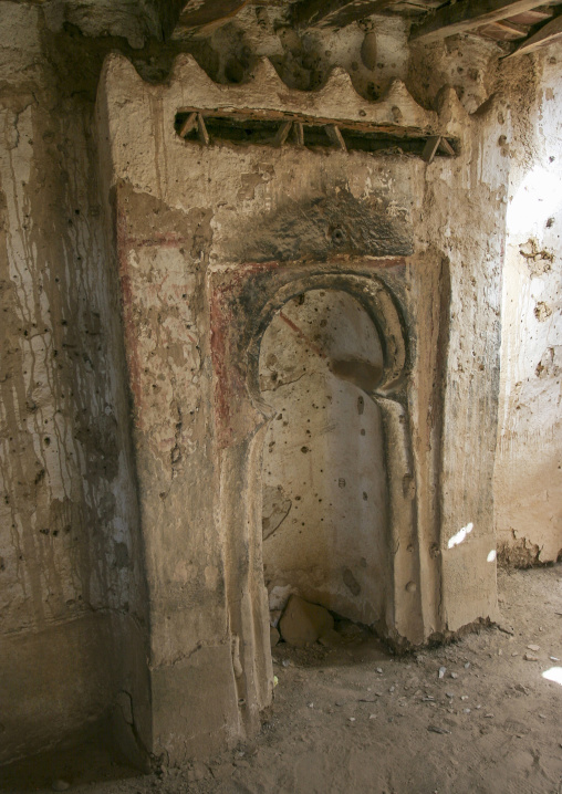 Old mosque mihrab, Hadhramaut, Shabwa, Yemen
