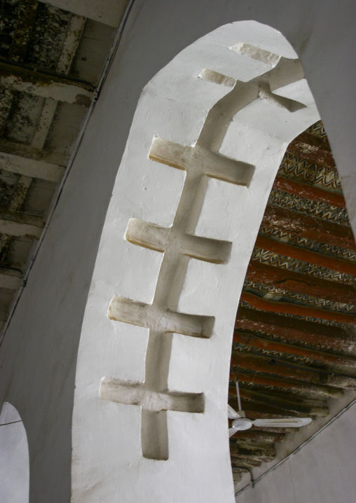 Decorated arches in an old mosque, Al Hudaydah Governorate, Zabid, Yemen