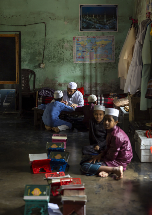 Bangladeshi muslim boys in a madrassa, Rajshahi Division, Puthia, Bangladesh