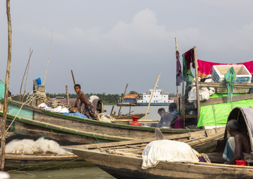 River gypsies living on their boats , Barisal Division, Barisal, Bangladesh