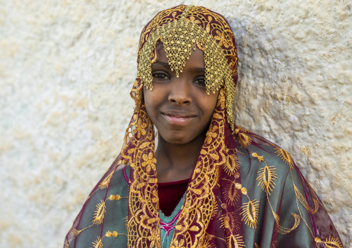 Harari girl in traditional clothing, Harari Region, Harar, Ethiopia