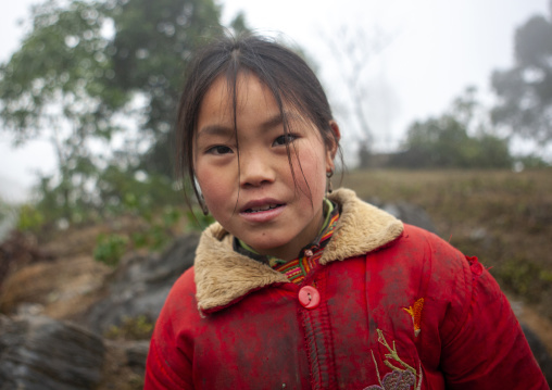 Girl of the flower Hmong minority, Lao Cai province, Sapa, Vietnam