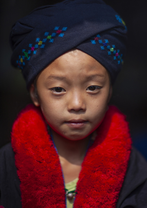 Yao minority girl with traditional clothing, Luang Namtha province, Ban Xay Leck, Laos