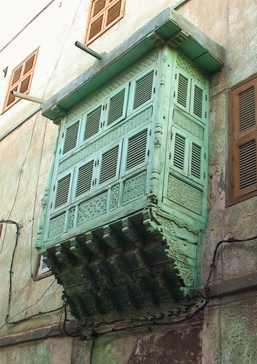 Old house with wooden mashrabiya, Al Hudaydah Governorate, Hodeidah, Yemen