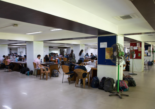 Panjab University in Sector-14 library designed by Le Corbusier, Punjab State, Chandigarh, India