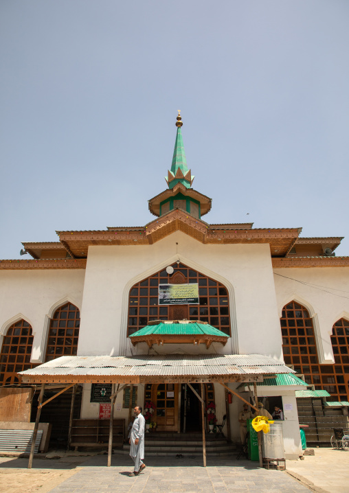 Sufi Muslim shrine, Jammu and Kashmir, Charar- E- Shrief, India