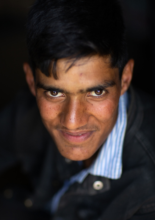 Portrait of a Gujjar Bakerwal man, Jammu and Kashmir, Yusmarg, India