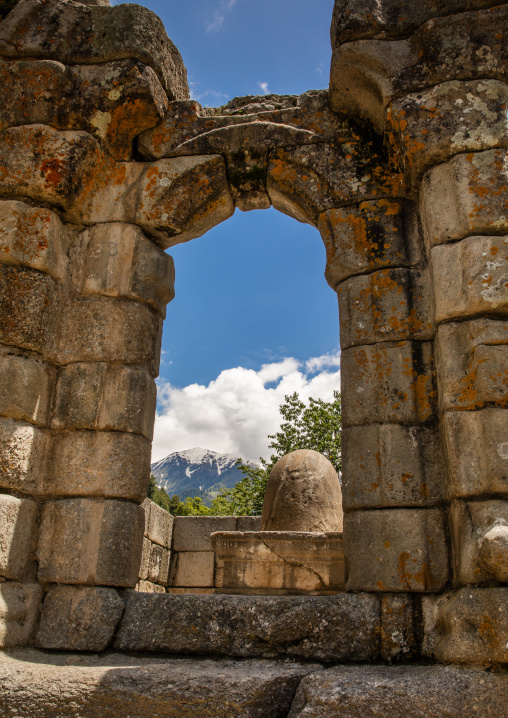 Ruins of Naranag Temple on ancient Hindu pilgrimage site, Jammu and Kashmir, Kangan, India