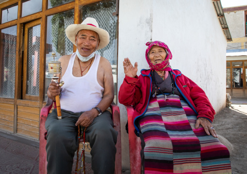 Tibetan couple in Sonamling Tibetan settlement, Ladakh, Leh, India
