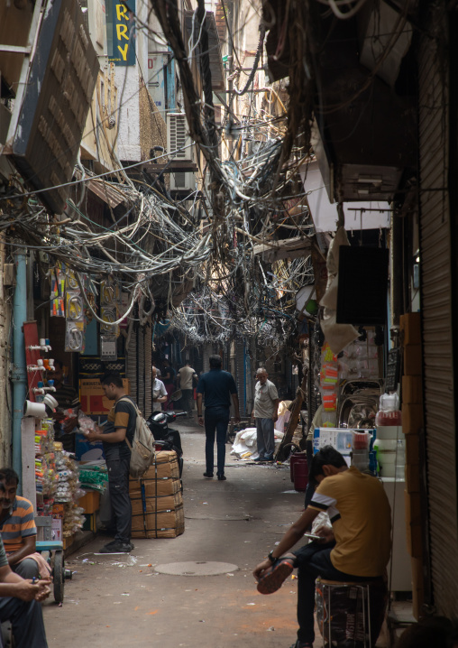 Tangled power lines in the street in old Delhi, Delhi, New Delhi, India