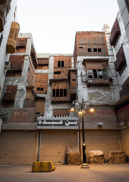 Old house with wooden mashrabiya in al-Balad quarter, Mecca province, Jeddah, Saudi Arabia