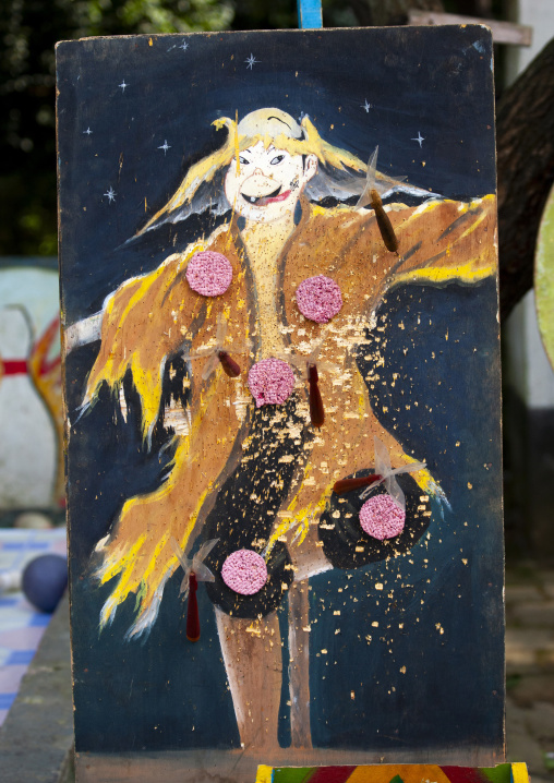 Target with an ennemy on it in Taesongsan funfair, DGC, Pyongyang, North Korea