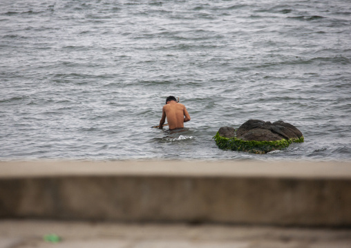 Norh Korean man underwater hunting, Kangwon Province, Wonsan, North Korea