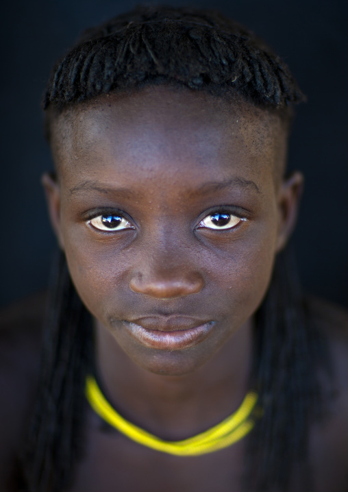 Mucawana Girl Called Inatufua, Angola