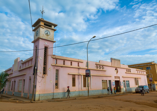 Local market building, Cuanza Norte, N'dalatando, Angola