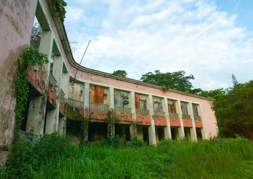 Old abandoned portuguese building, Cuanza Norte, N'dalatando, Angola