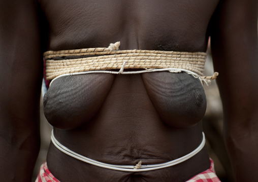 Mucubal Woman With The Traditional Oyonduthi Strings On Her Breast, Virie Area, Angola