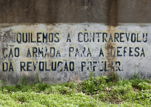 Old Cuban Propaganda Message By Fidel Castro, Lubango, Angola