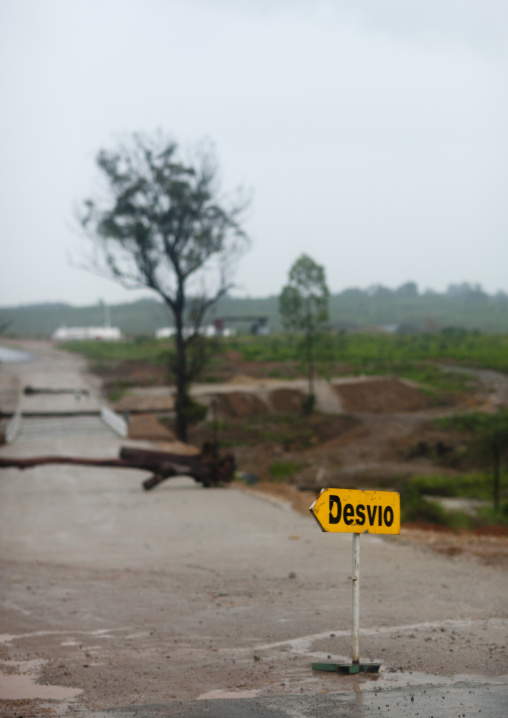 Diversion On The Road, Chinguar Area, Angola