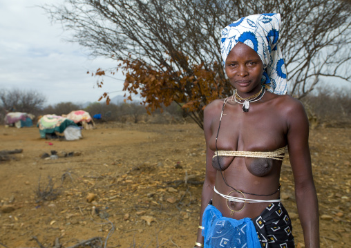 Mucubal Woman With Oyonduthi Bra, Virie Area, Angola