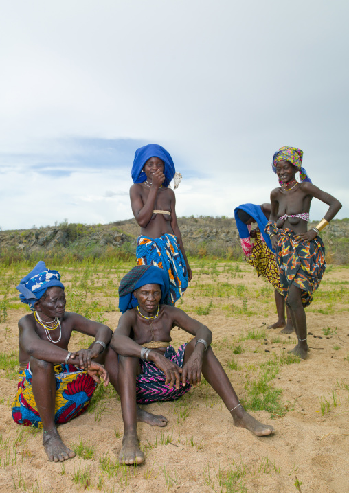 Group Of Mukubal Women And Girls With Ompota Headdresses, Angola