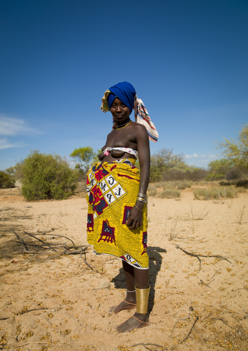 Mucubal Woman With Oyonduthi Bra, Virie Area, Angola