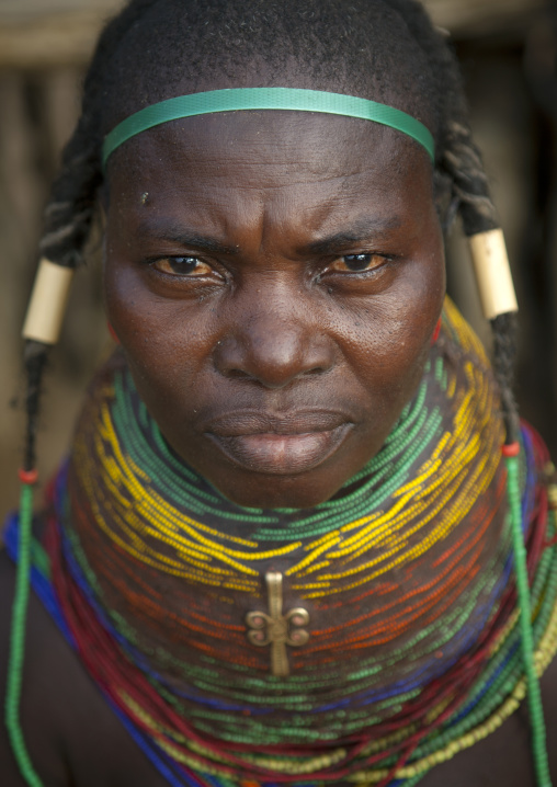 Mwila Woman With Vilanda Necklace, Chibia Area, Angola