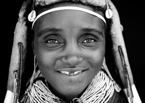 Mwila Woman With The Upper Front Teeth Removed, Chibia Area, Angola