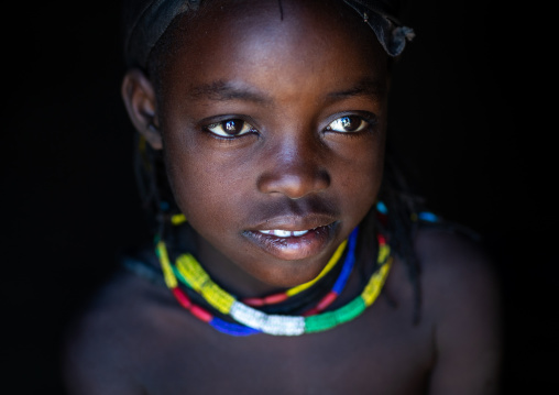 Muhakaona tribe girl portrait, Cunene Province, Oncocua, Angola