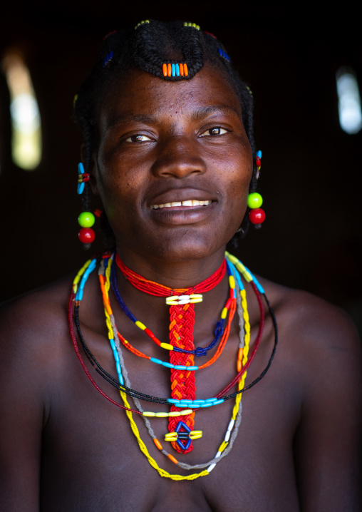 Smiling mudimba tribe woman, Cunene Province, Cahama, Angola