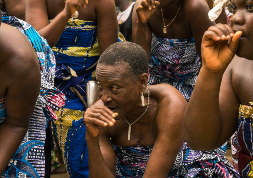Benin, West Africa, Porto-Novo, porto-novo king toffa ii court women singing