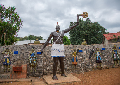 Benin, West Africa, Savalou, god of thunder statue in front of sakpata king palace