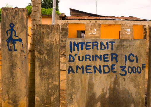 Benin, West Africa, Porto-Novo, no urinating sign in french on a wall