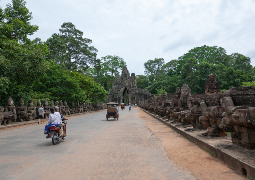 Angkor wat entrance gate, Siem Reap Province, Angkor, Cambodia