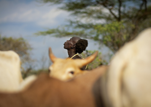 Hamer Tribe Teenage Boy Ready To Jump During Bull Leaping Ceremony, Omo Valley, Ethiopia