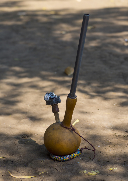 Anuak Tribe Traditional Waterpipe, Gambela, Ethiopia