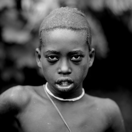 Menit boy, Tum market, Omo valley, Ethiopia