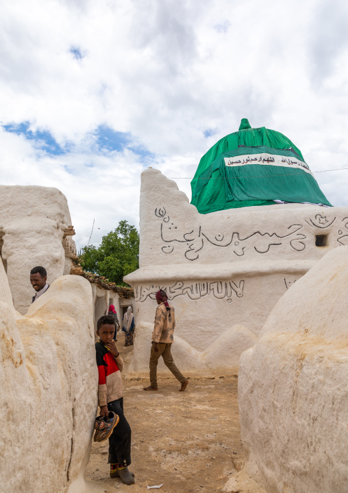 Oromo pilgrims in the shrine of sufi Sheikh Hussein , Oromia, Sheik Hussein, Ethiopia