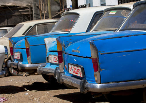 Old Peugeot 404 Taxi, Harar, Ethiopia