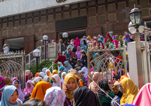Indonesian female domestic helpers in a mosque for the big pray, Special Administrative Region of the People's Republic of China , Hong Kong, China