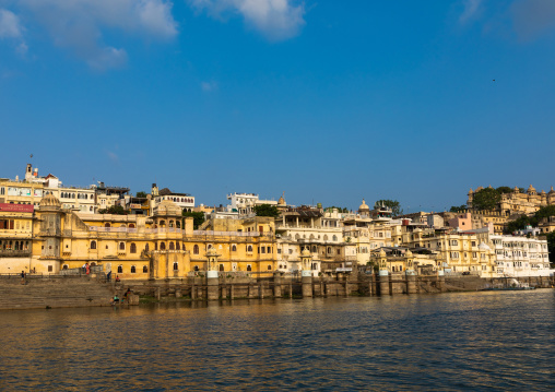 Houses on lake Pichola, Rajasthan, Udaipur, India