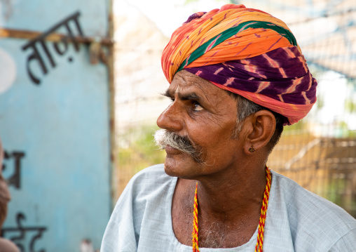 Portrait of a rajasthani man in traditional clothing, Rajasthan, Jaisalmer, India