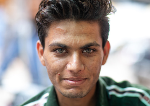Portrait of an indian man with clear eyes, Rajasthan, Bundi, India