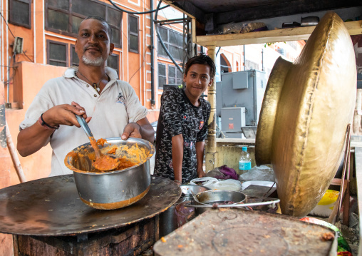 Food stall in the street, Rajasthan, Jaipur, India
