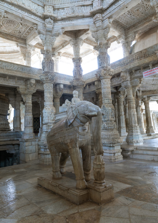 Giant stone elephant inside 15th century Tirthankar jain temple, Rajasthan, Ranakpur, India