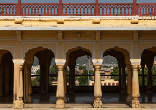 Pillared corridors in the city palace, Rajasthan, Jaipur, India