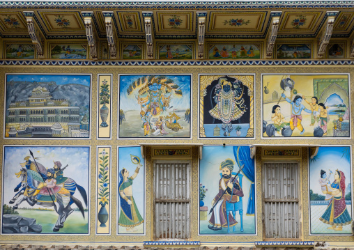Wall paintings on an old haveli, Rajasthan, Nawalgarh, India