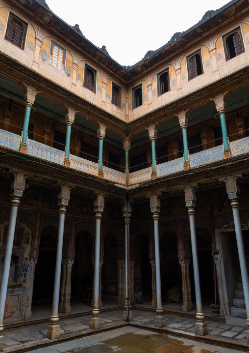 Old historic haveli courtyard, Rajasthan, Nawalgarh, India