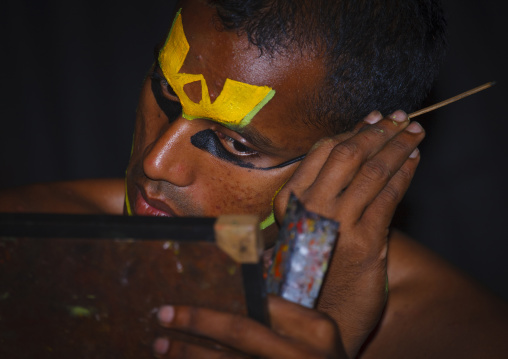 Kathakali Dancer Applying Make-up, Kochi, India